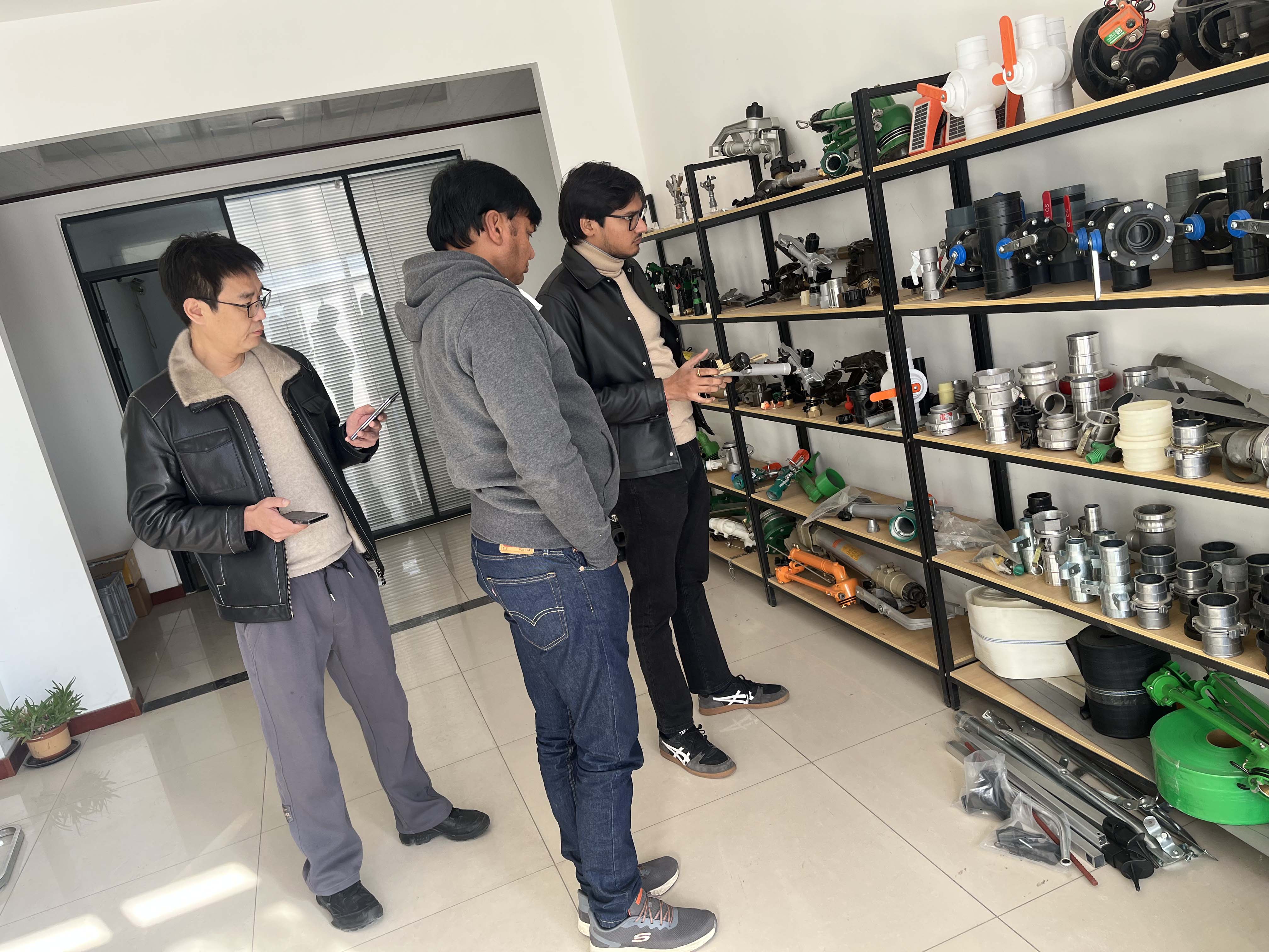 静安NS40 涡轮喷枪获客户青睐 洽谈批量合作